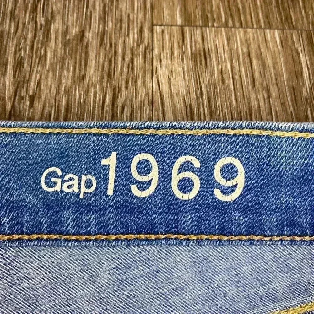 GAP womens 27